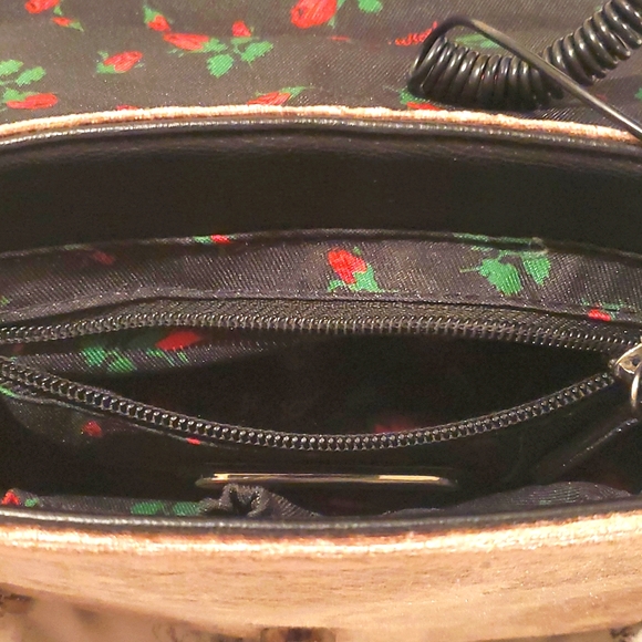 Betsey Johnson Wired Velvet Telephone Purse - Picture 9 of 10